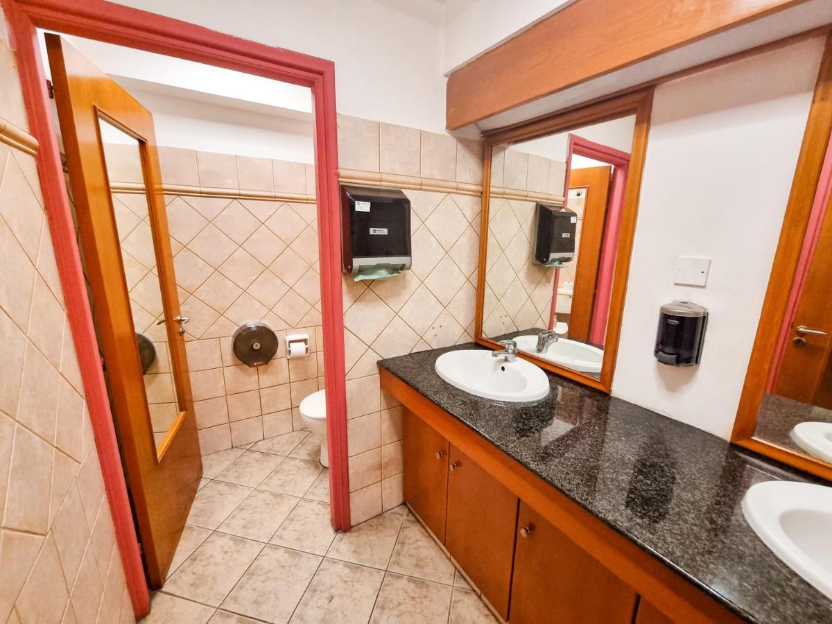 Unique City Hostel 100 Meters From Beach Ларнака Екстериор снимка