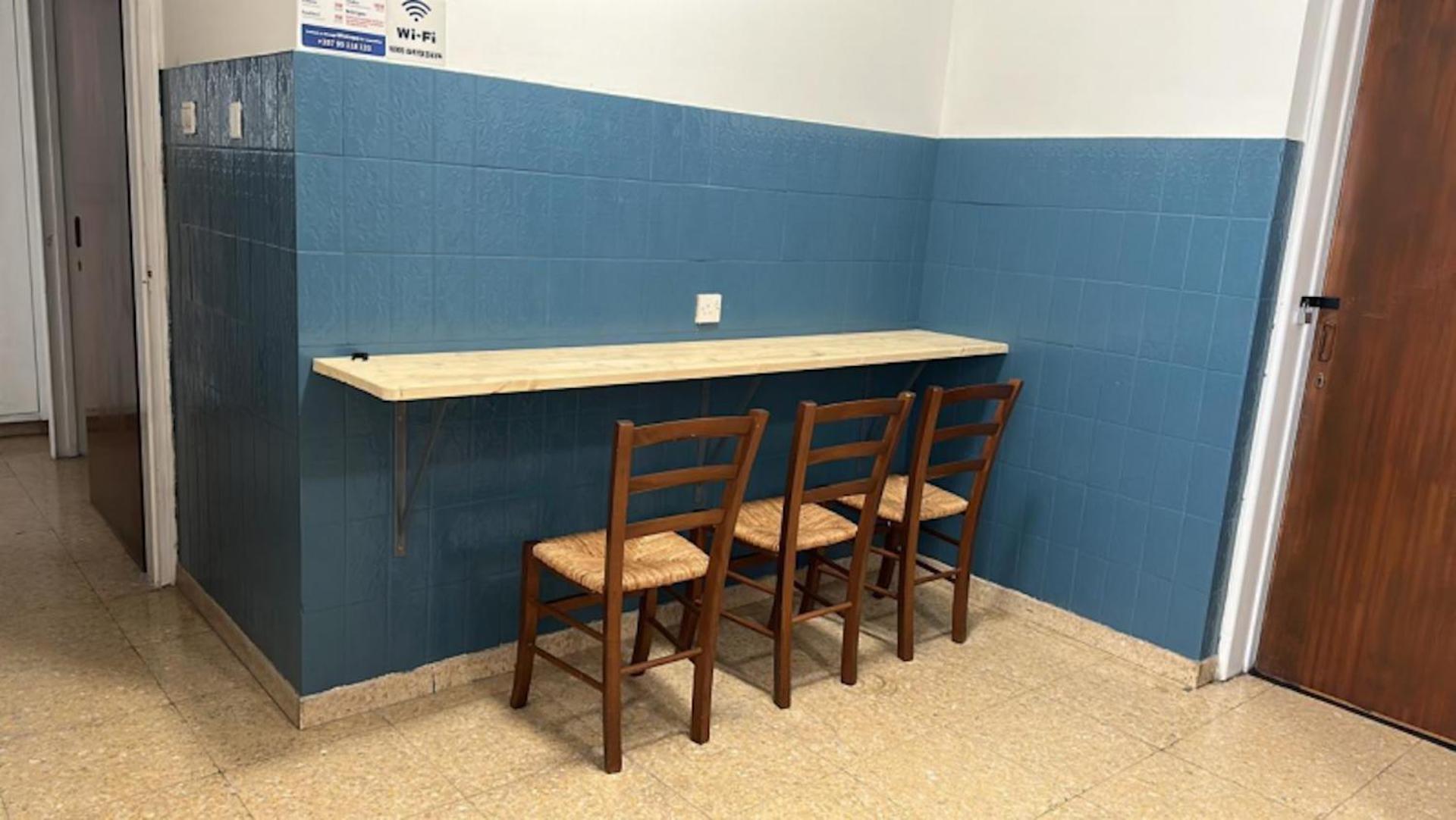 Unique City Hostel 100 Meters From Beach Ларнака Екстериор снимка